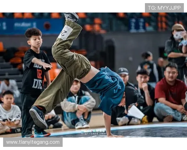 街舞盛宴:深入深圳街舞团队的默契与协作之道