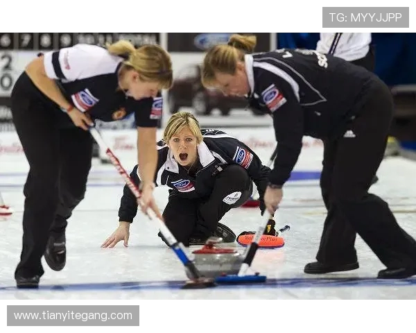 女子冰壶德国队对决强敌展现冰上风采与竞技精神